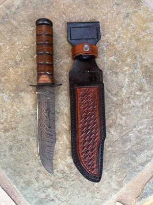 USMC Kabar Style Damascus Knife AO17